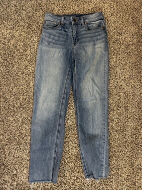Time and Tru Light Blue High-Rise Straight Leg Jeans